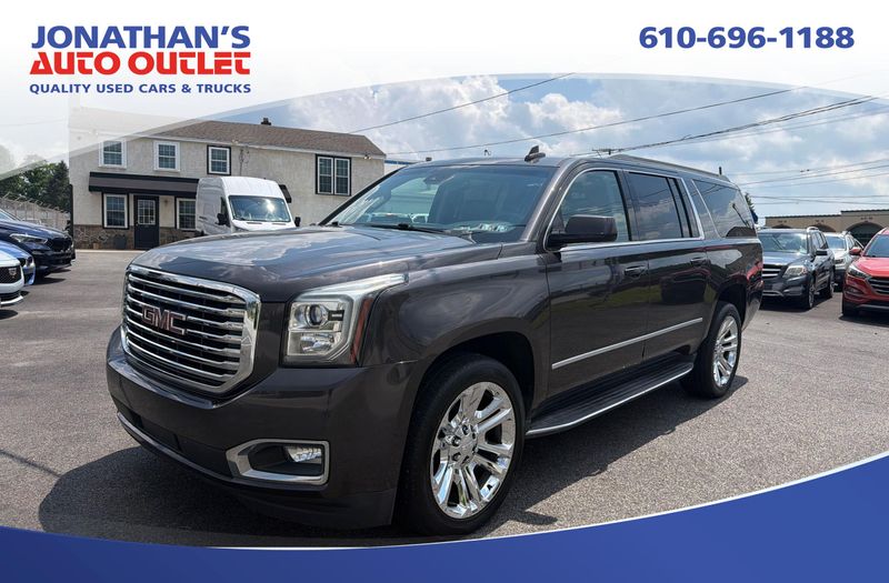 Gray 2017 GMC Yukon XL SLT 4WD SUV / Crossover Four-Wheel Drive 6-Speed Automatic