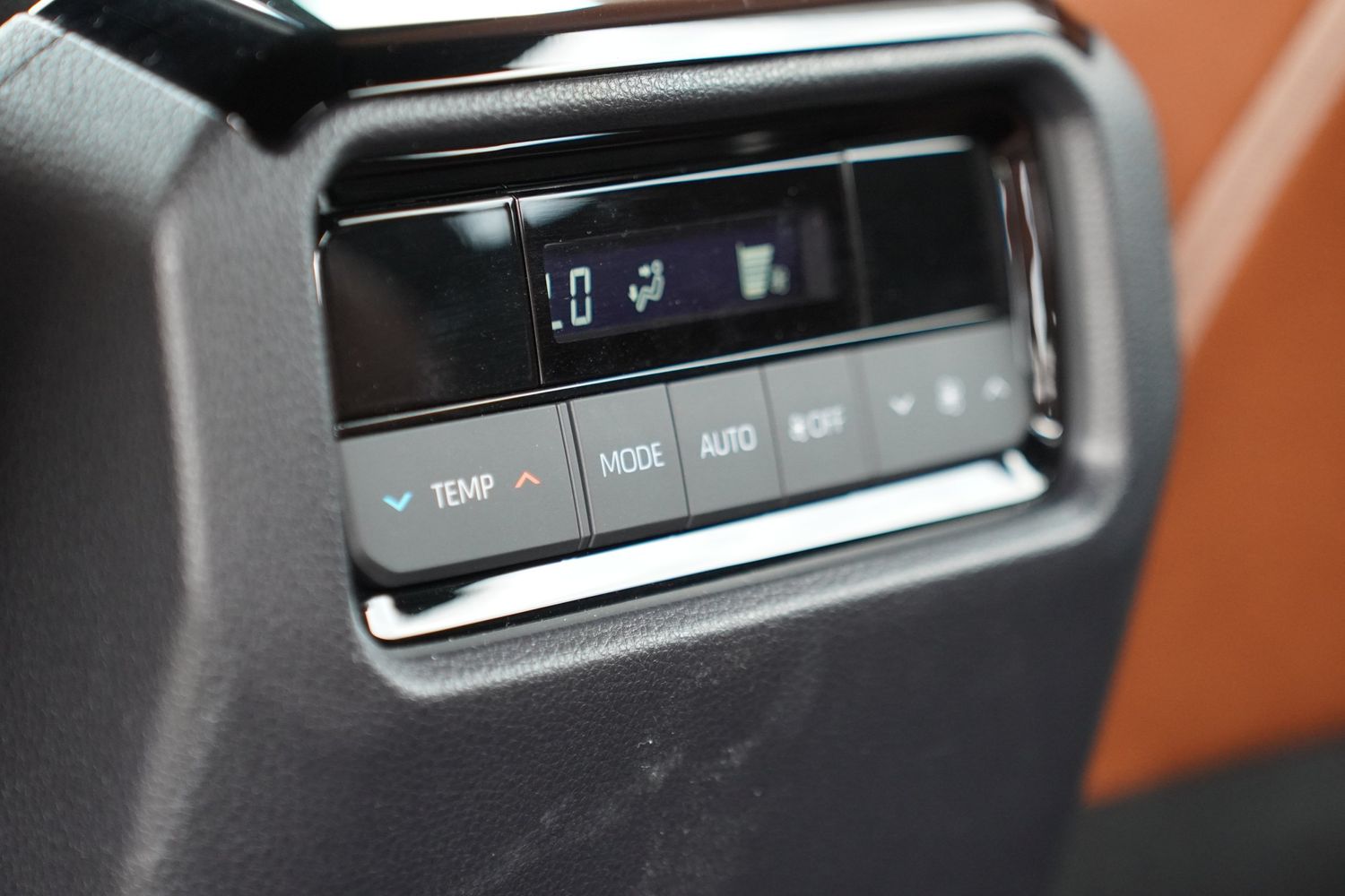 2024 Toyota Land Cruiser photo 14
