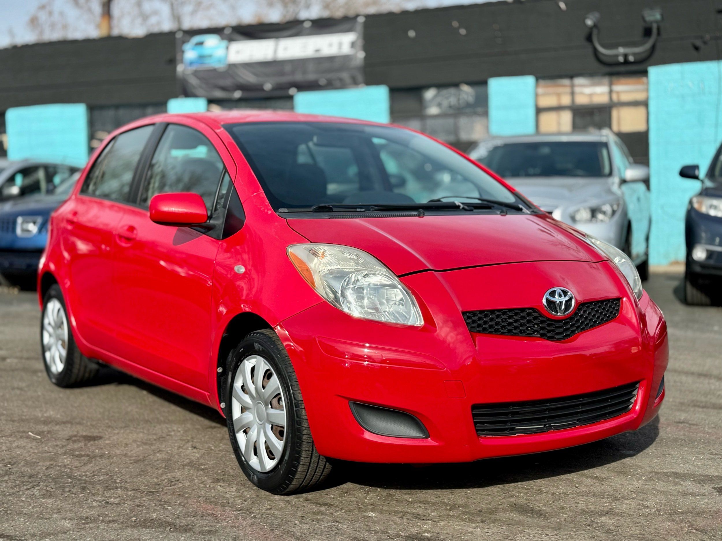 2009 Toyota Yaris Base's photo