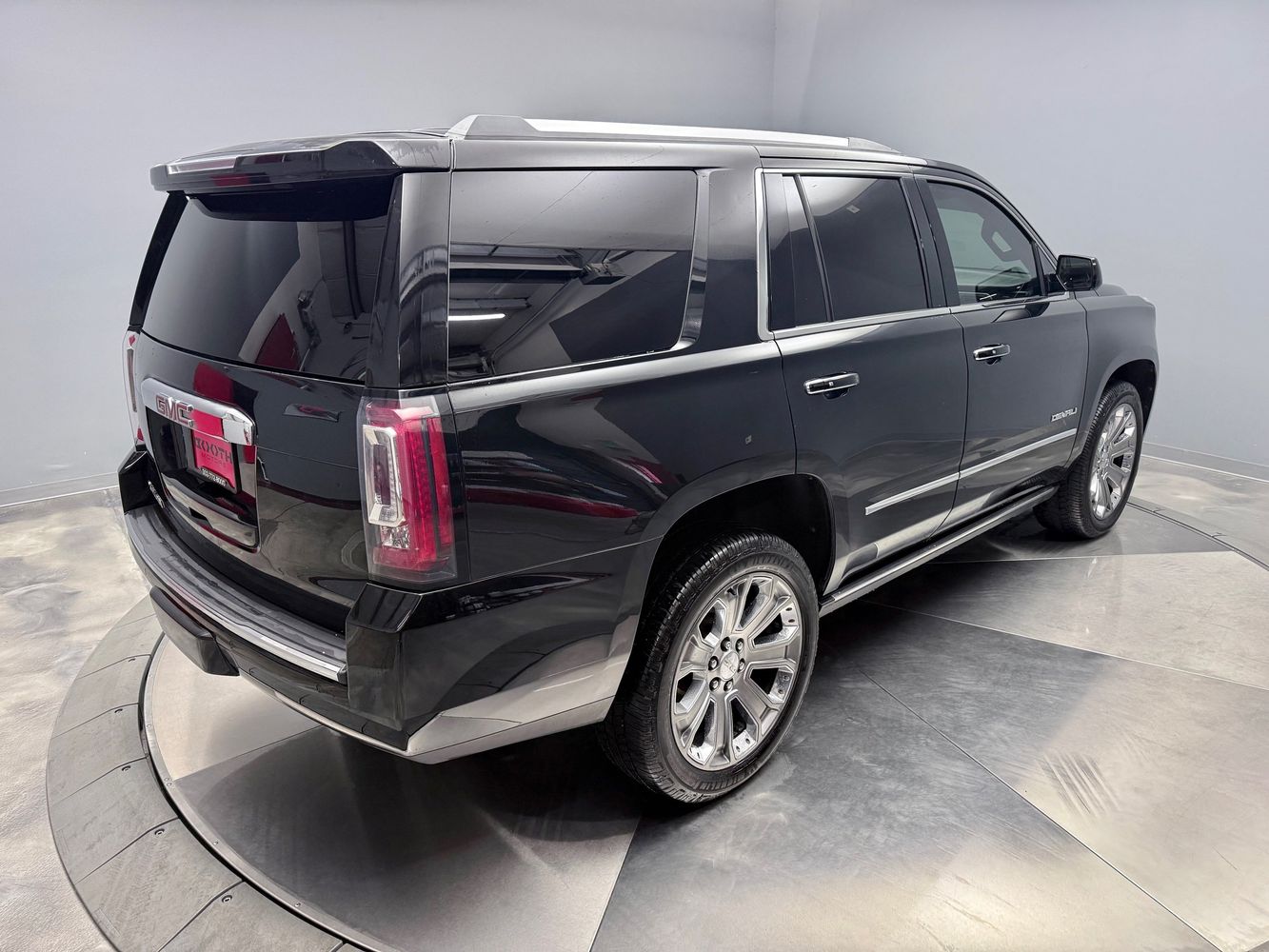 2018 Gmc Yukon Denali photo 3