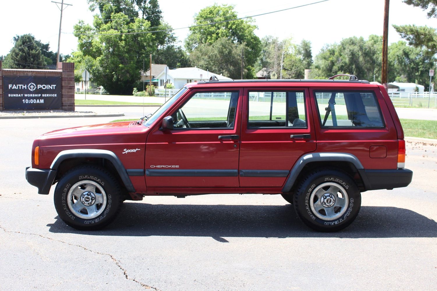 1998 Jeep Cherokee Sport | Victory Motors of Colorado