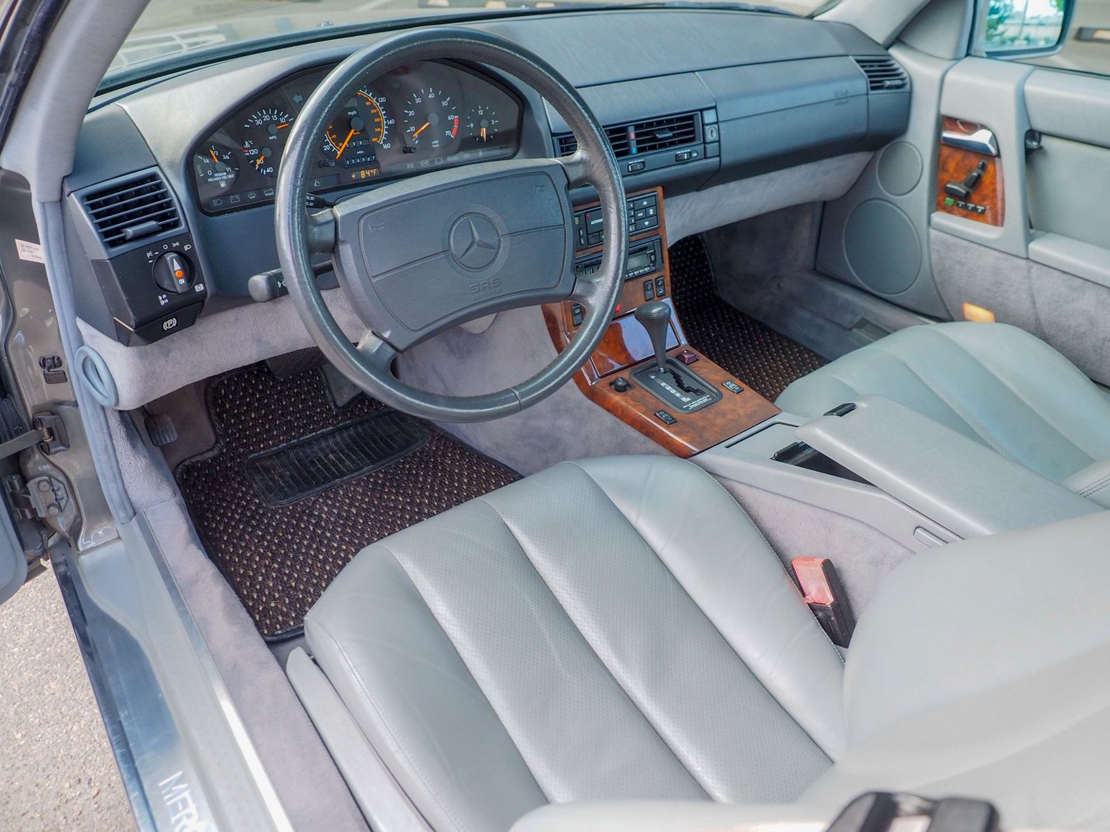 1992 Mercedes-Benz 500-Class 46