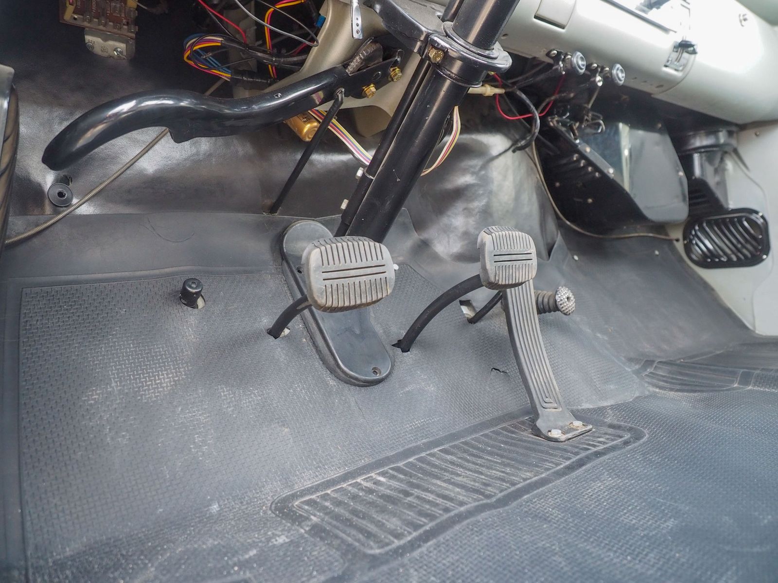1958 Chevrolet Apache 57