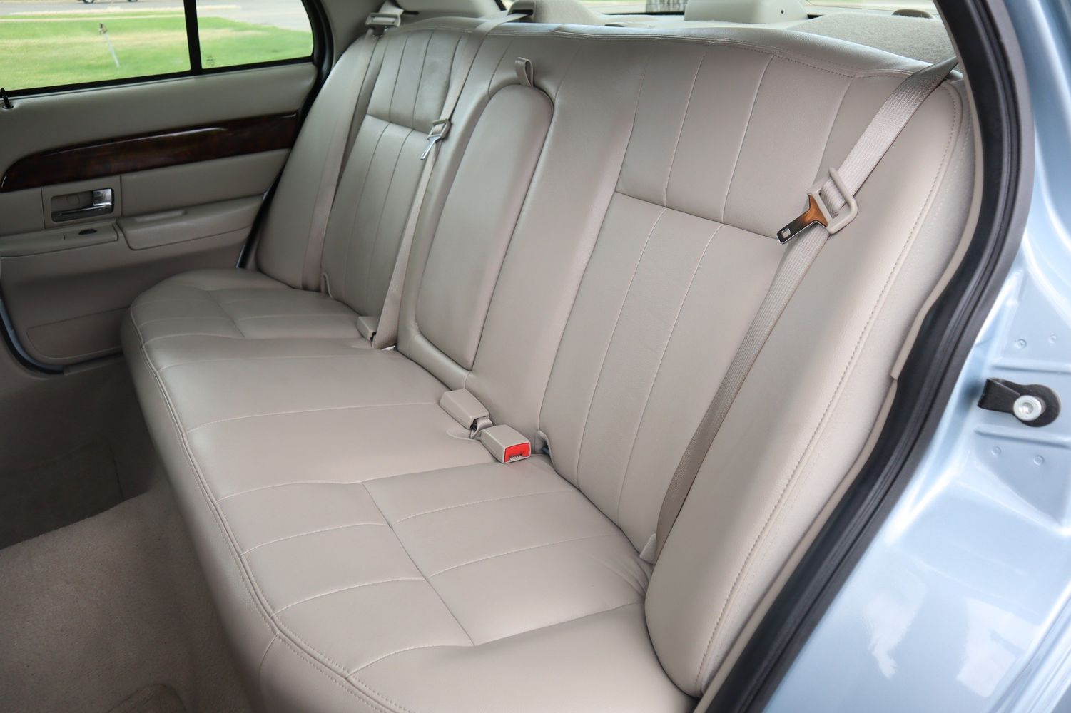 2006 Mercury Grand Marquis LS Premium Victory Motors of Colorado