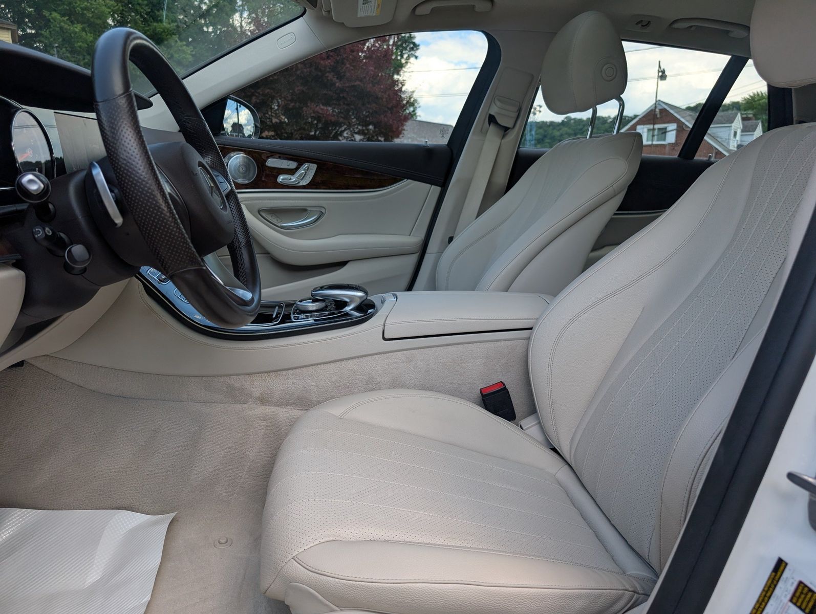 2017 Mercedes-Benz E 400 21