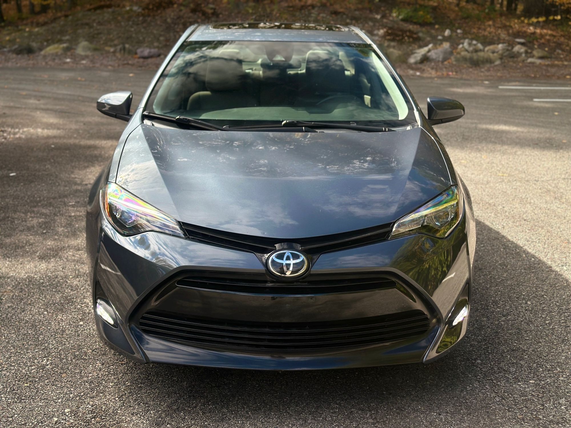 2017 Toyota Corolla LE photo 2