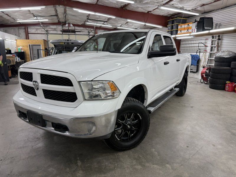 2015 RAM 1500 SLT Crew Cab 4WD