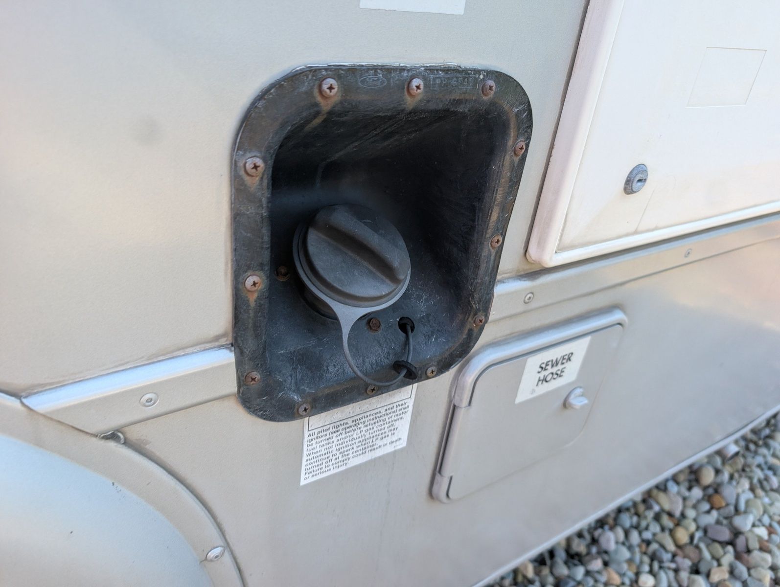 2004 Ford E-Series Chassis 45