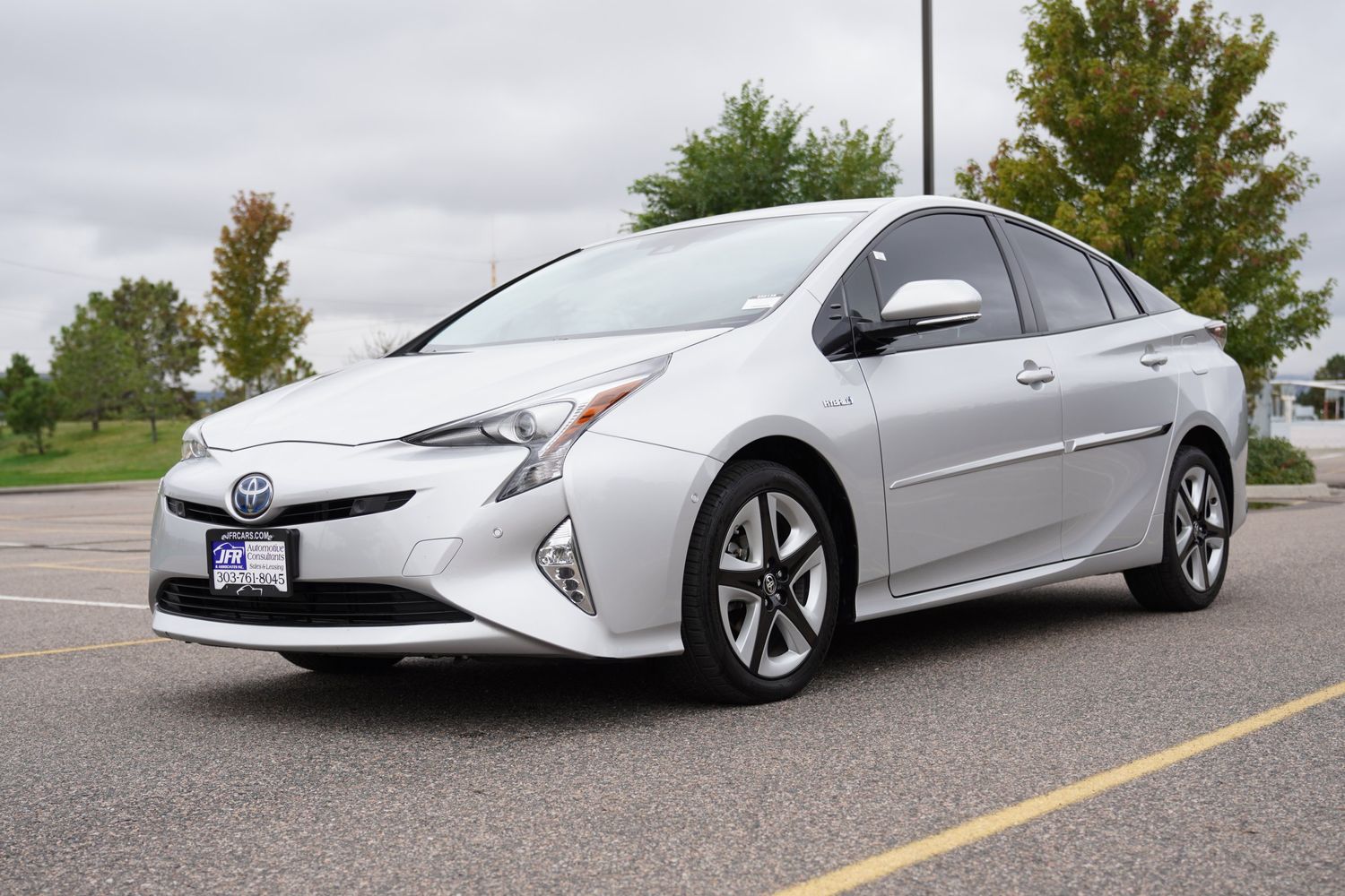 2018 Toyota Prius Four Touring photo 7