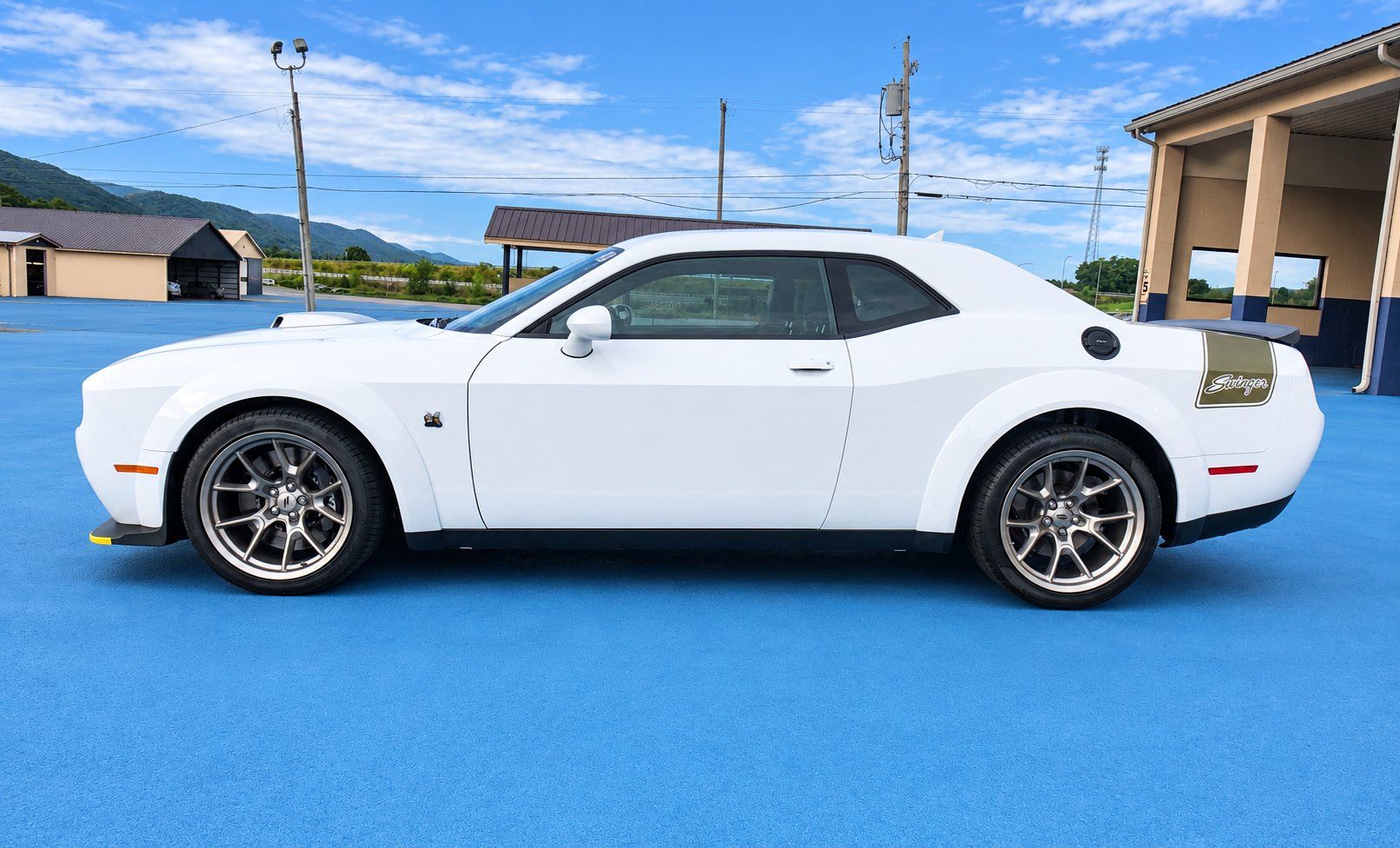 2023 Dodge Challenger 5
