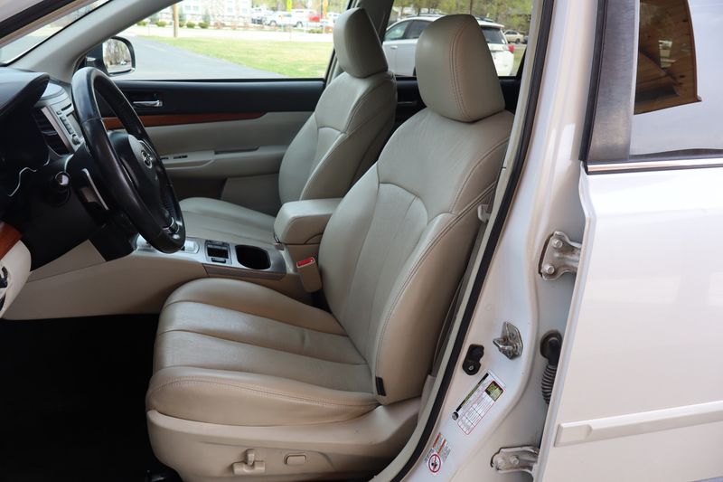 2014 Subaru Outback 2.5i Limited | Victory Motors of Colorado