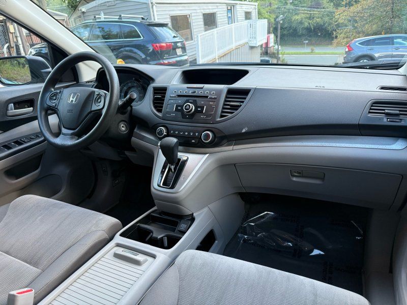 2014 Honda CR-V LX photo 11