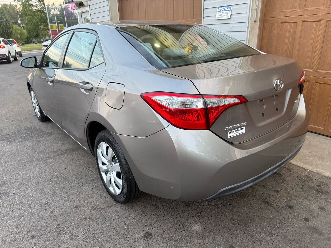 2015 Toyota Corolla LE photo 21
