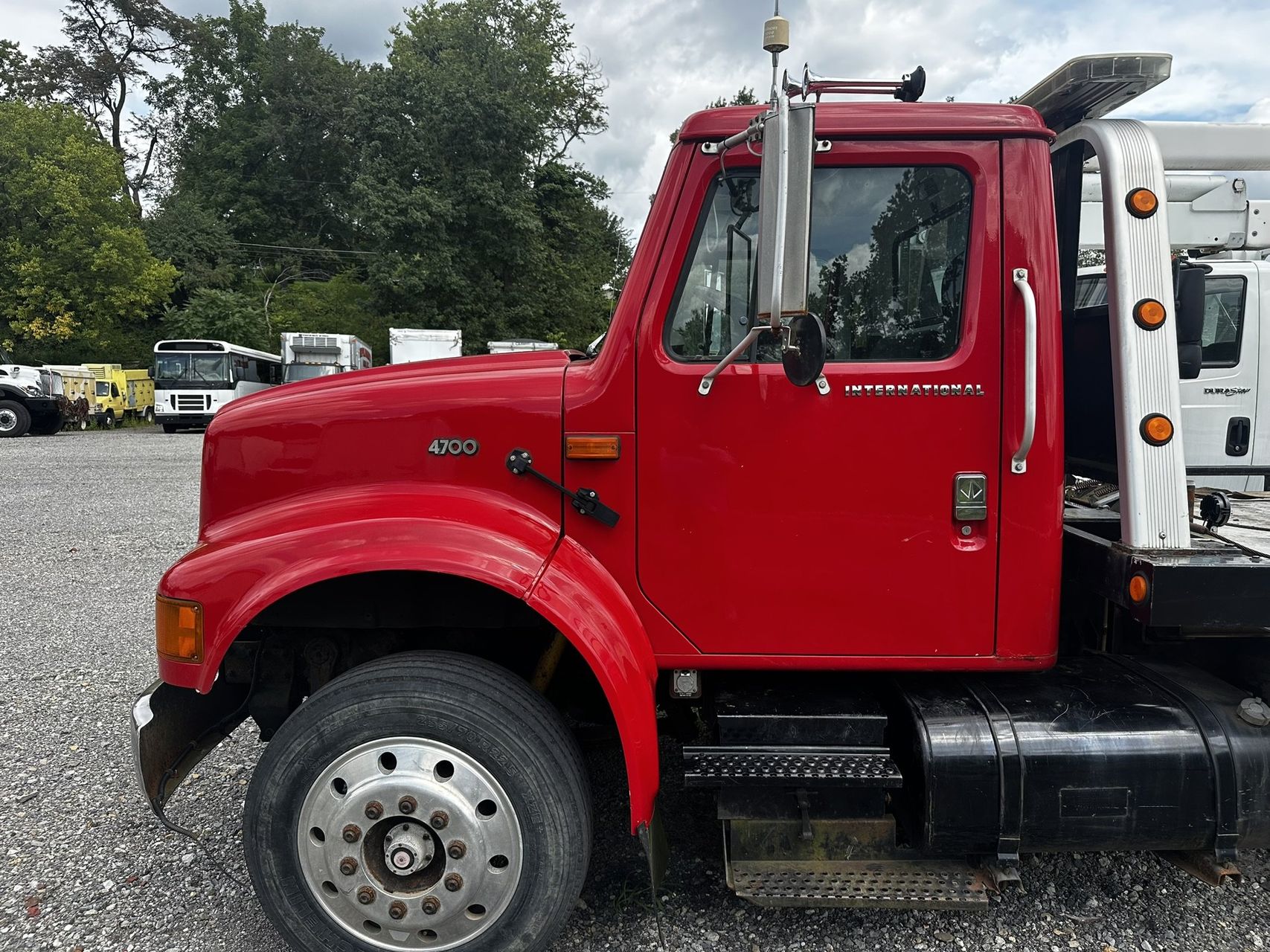 2000 International 4700 15