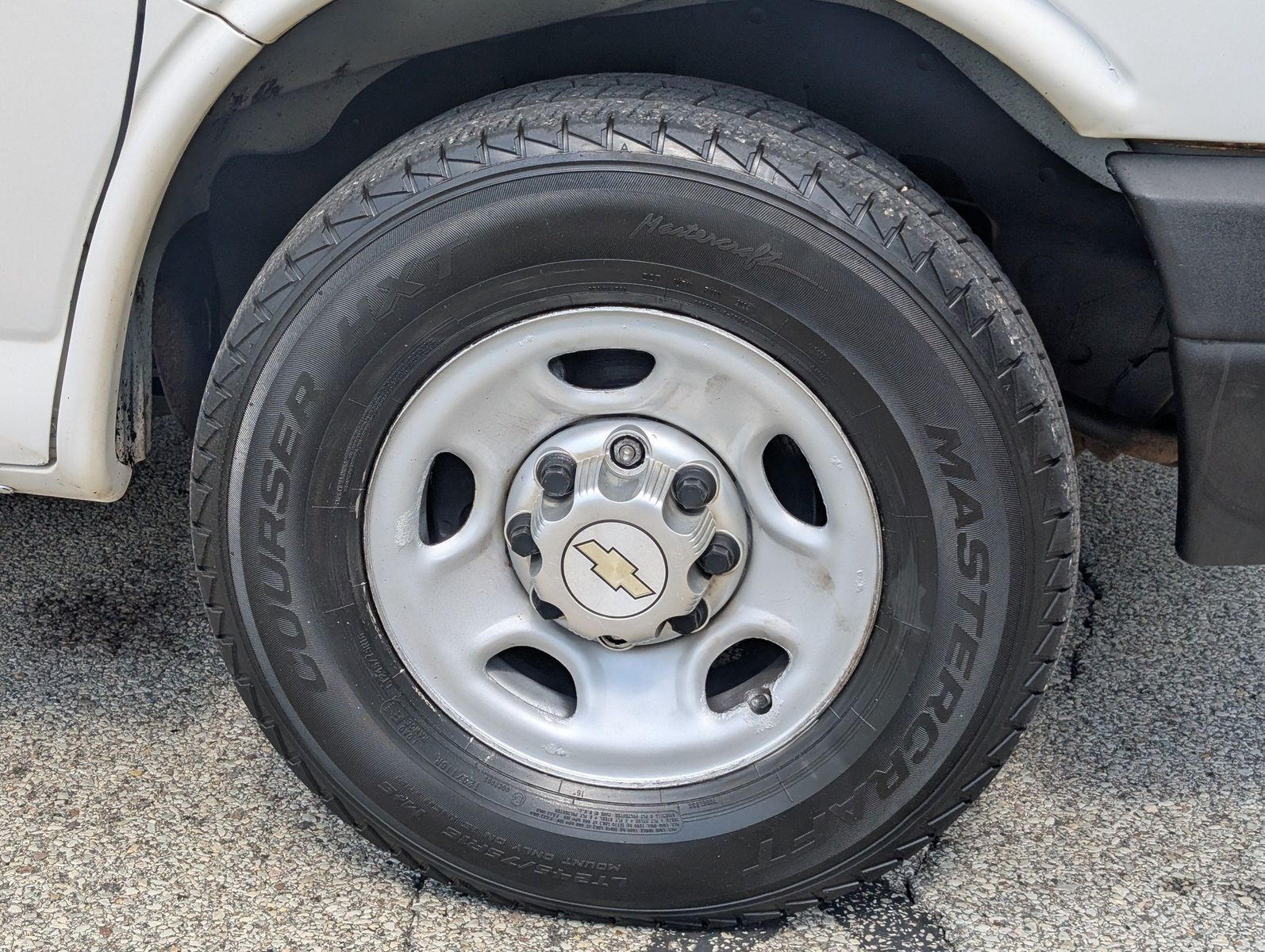 2011 Chevrolet Express 3500 14