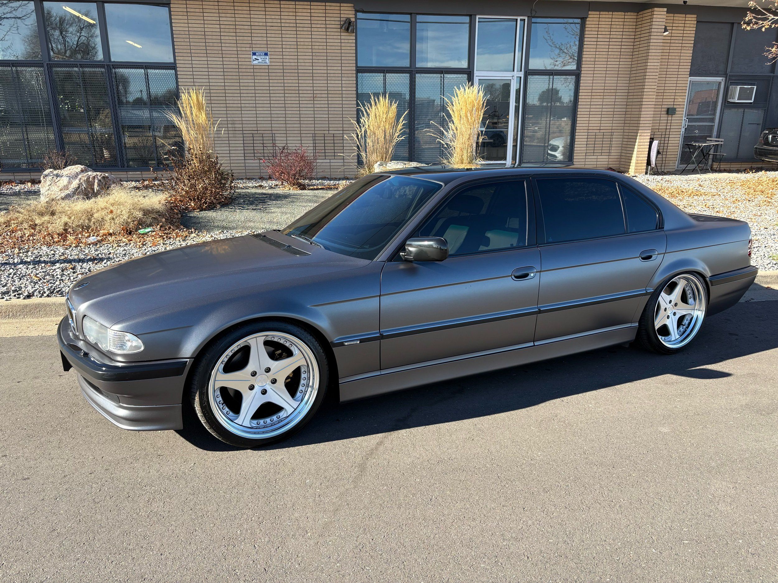 2000 BMW 7 Series Base's photo