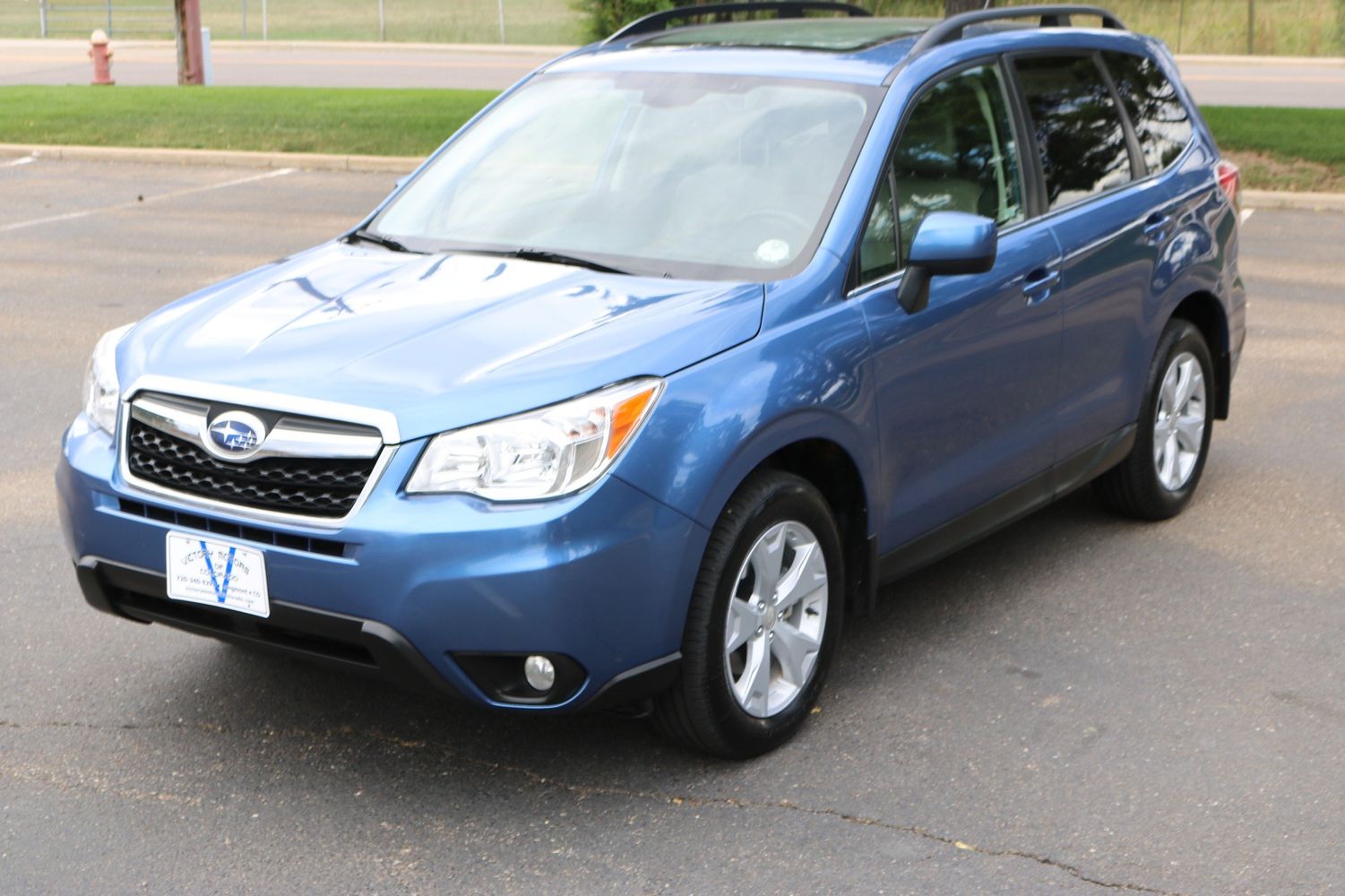 IS A 2015 SUBARU FORESTER 2 5 I LIMITED A GOOD CAR visual data 8