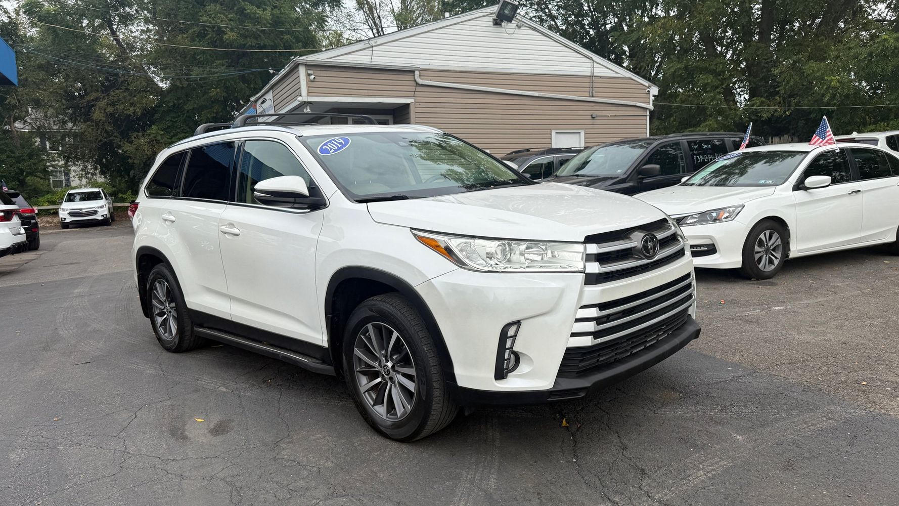 2019 Toyota Highlander SE XLE photo 7