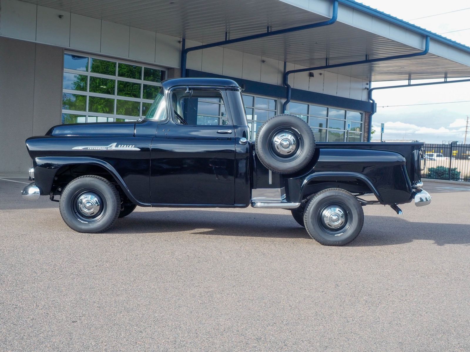 1958 Chevrolet Apache 12