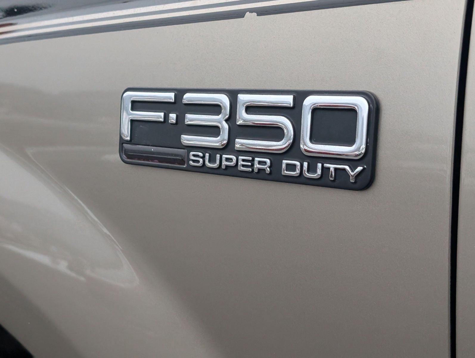 2004 Ford F-350 Super Duty 67