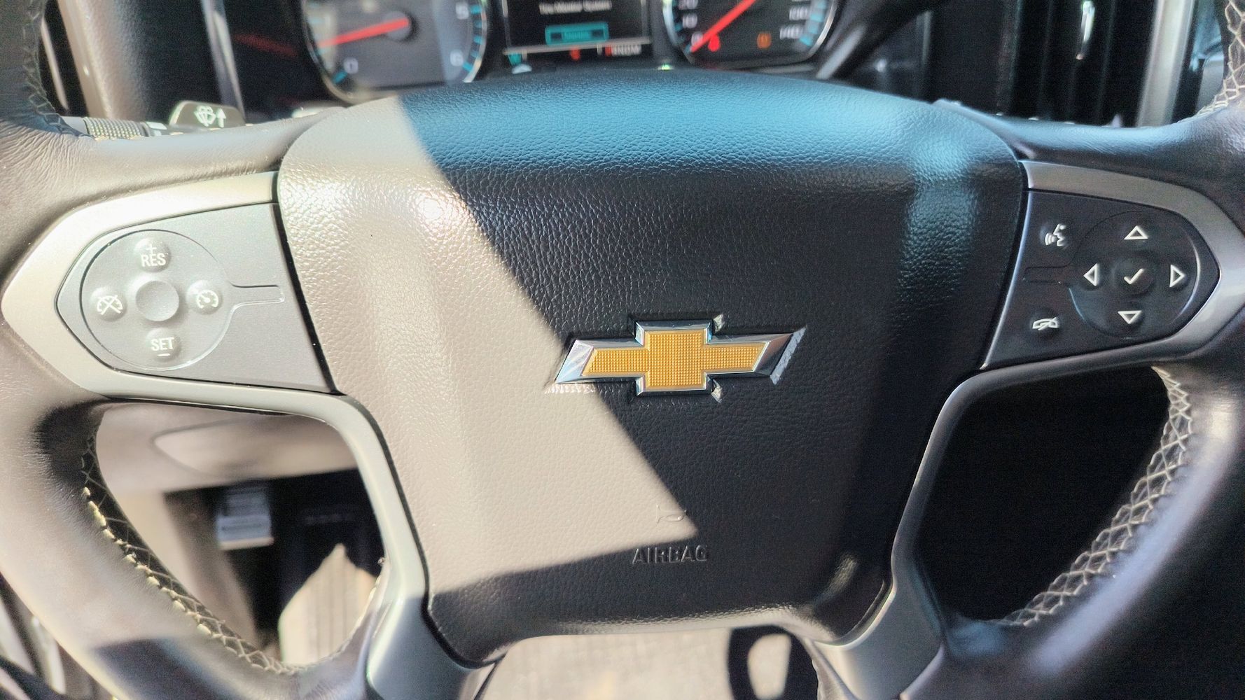 2016 Chevrolet Silverado 1500 LT photo 15