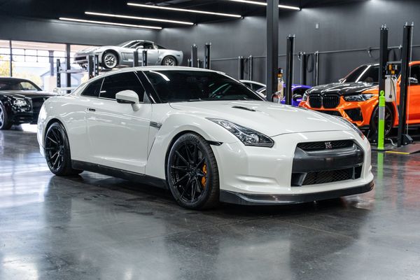 2010 Nissan GT-R Premium