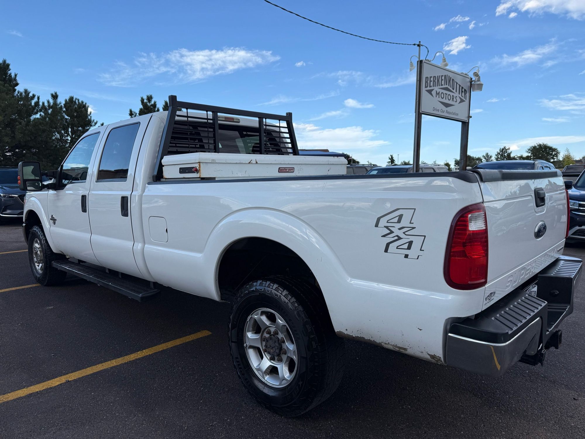 2014 Ford F-350 XLT photo 5