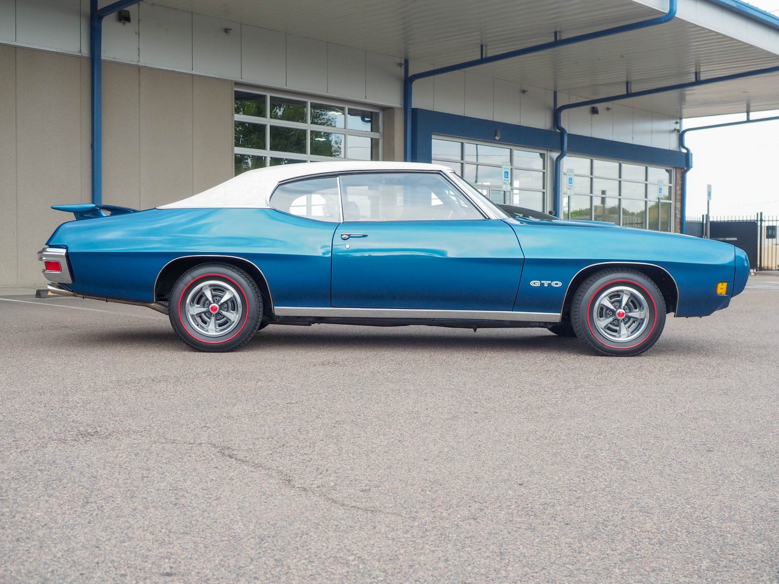 1970 Pontiac GTO Blue 