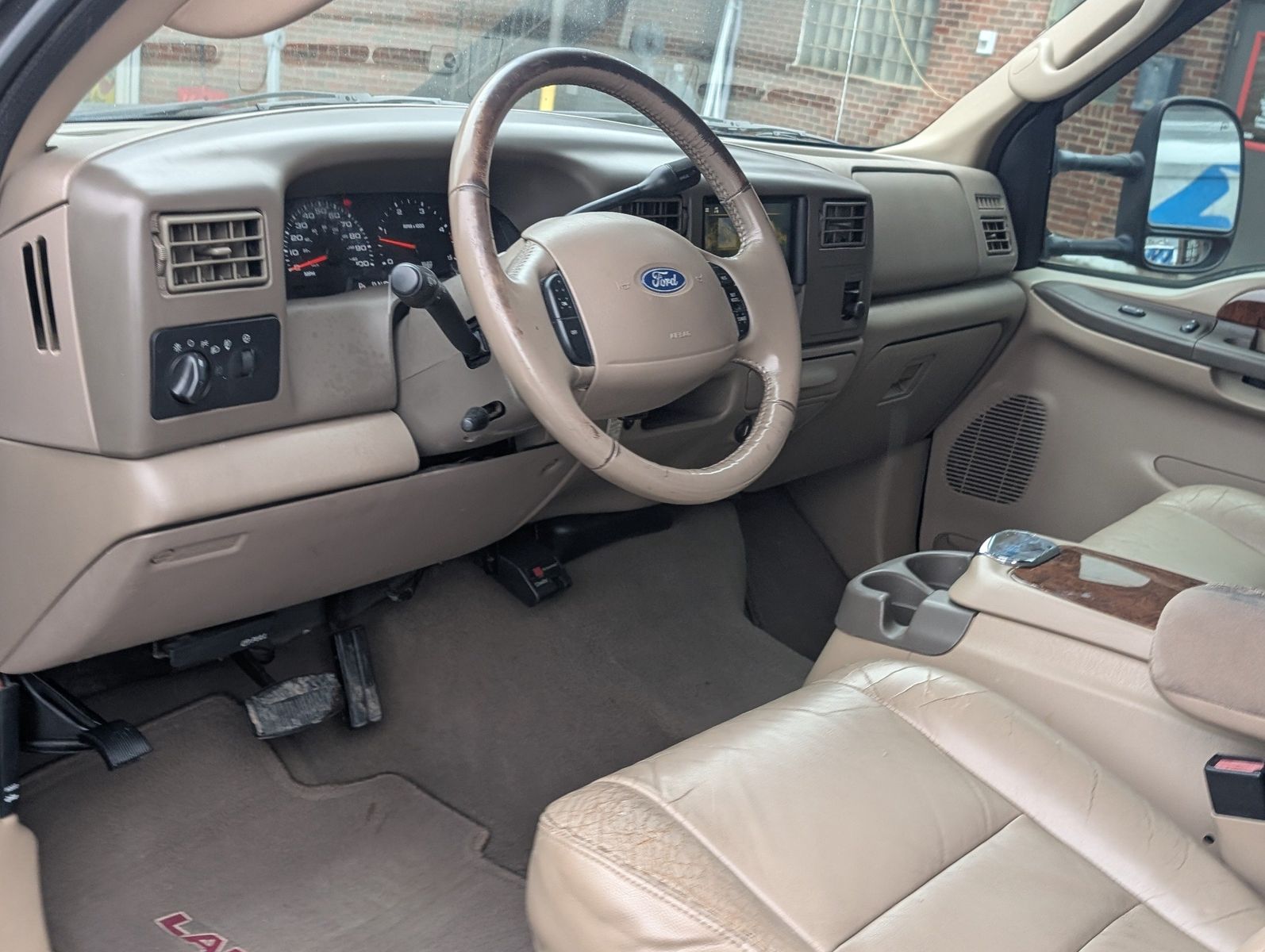 2004 Ford F-350 Super Duty 147