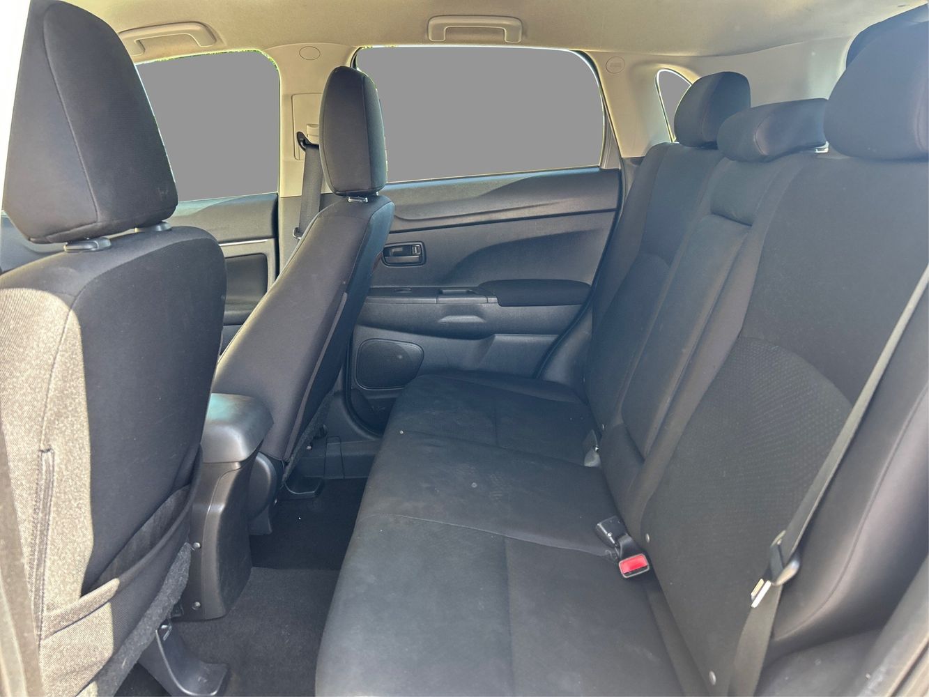 2015 Mitsubishi Outlander Sport ES photo 10