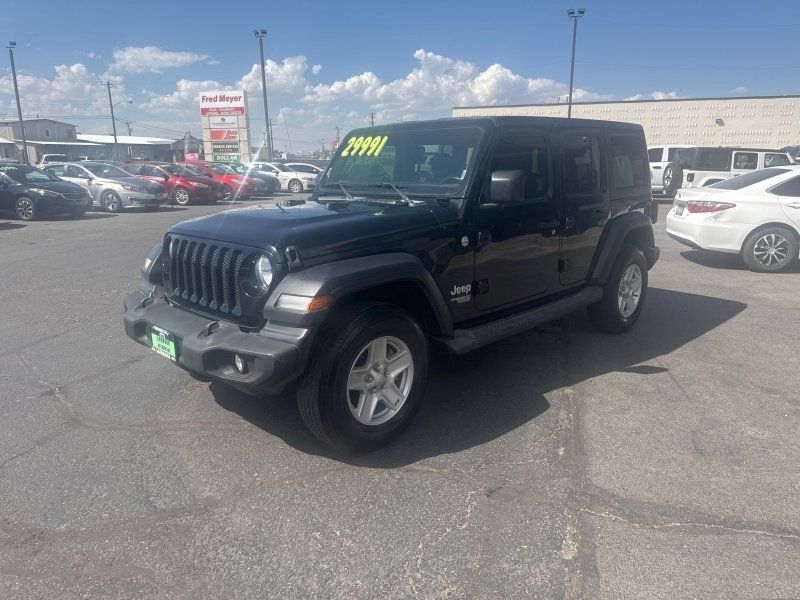2019 Jeep Wrangler Unlimited Sport photo 3