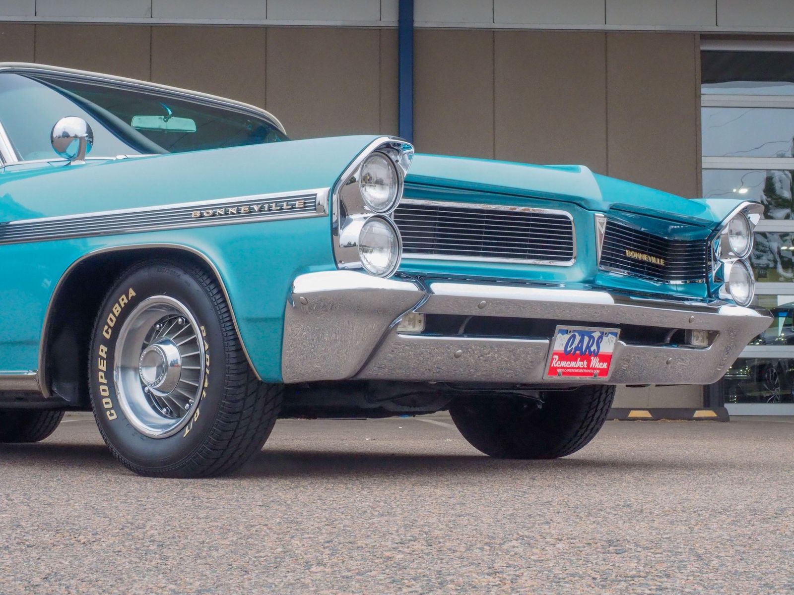 1963 Pontiac Bonneville 4