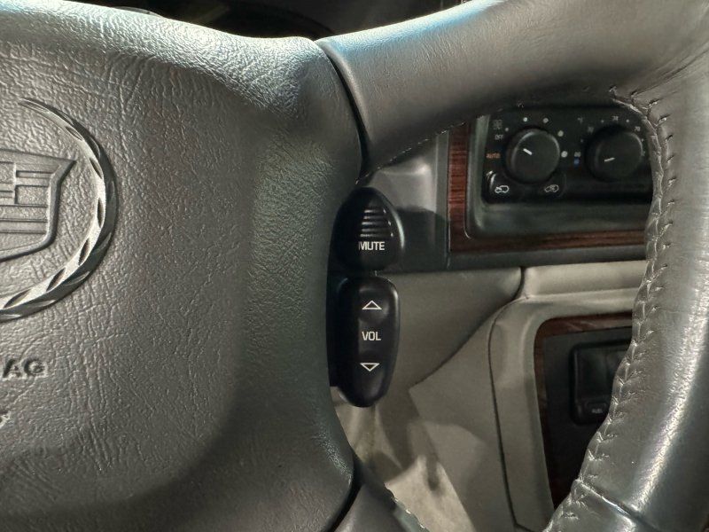 2002 Cadillac Escalade Base, photo 36