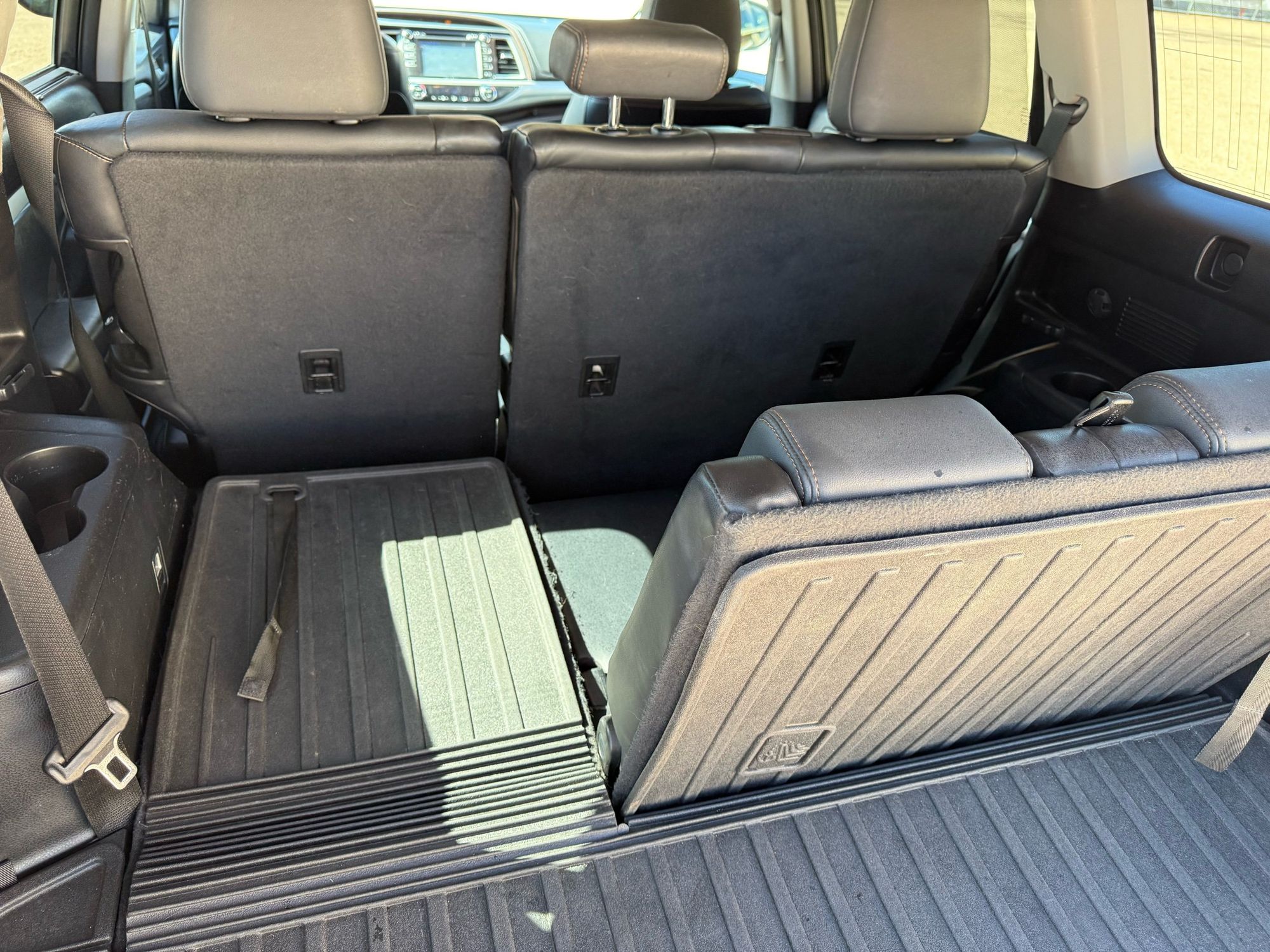 2015 Toyota Highlander XLE photo 7