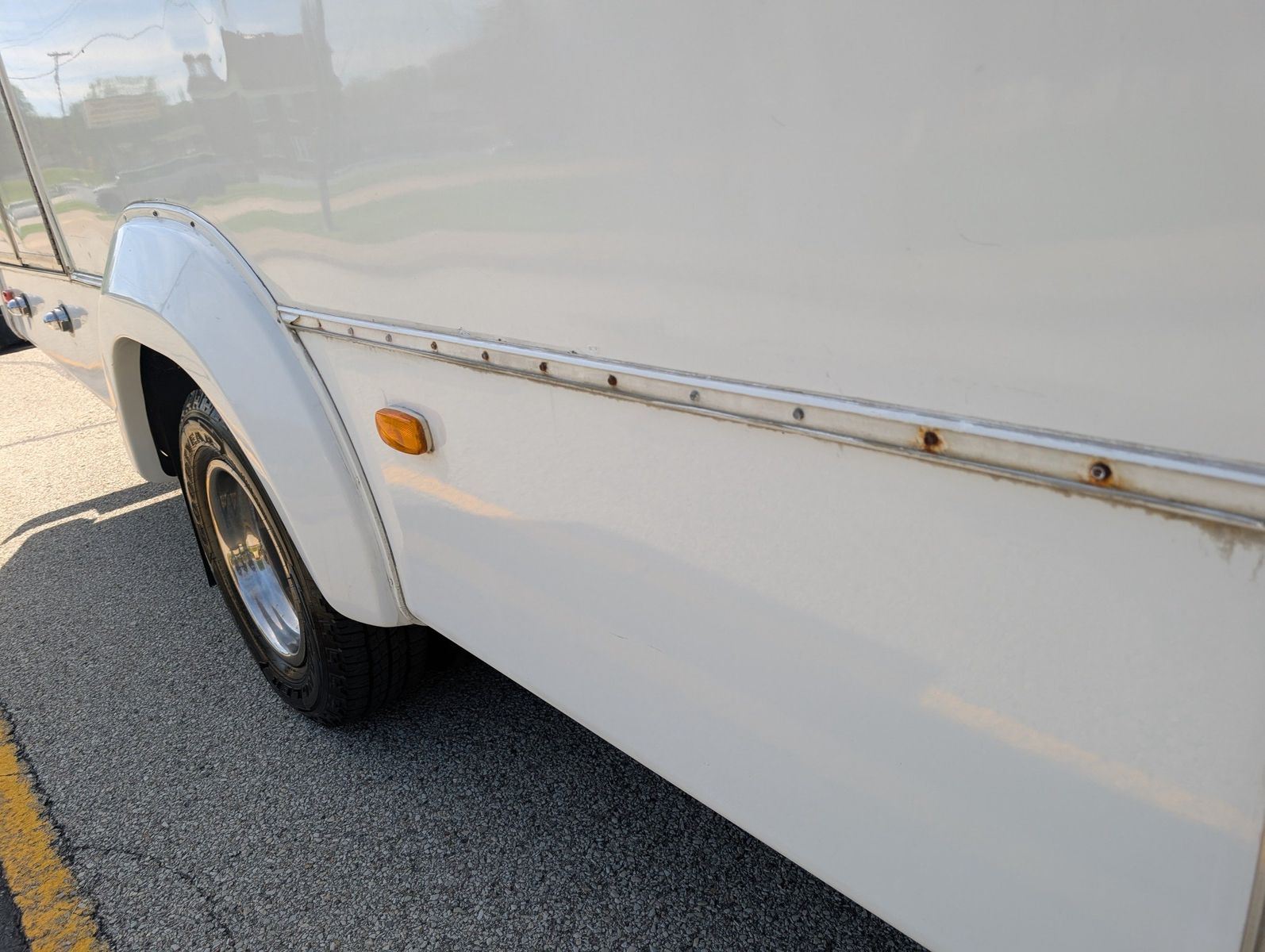 2007 Ford E-450 Cutaway 150