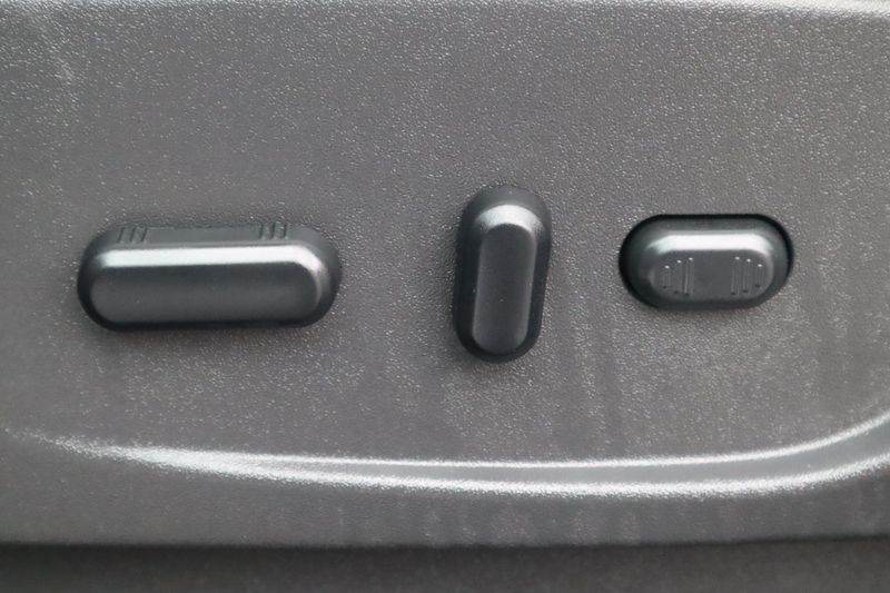 2013 Ford CMAX Energi Photos