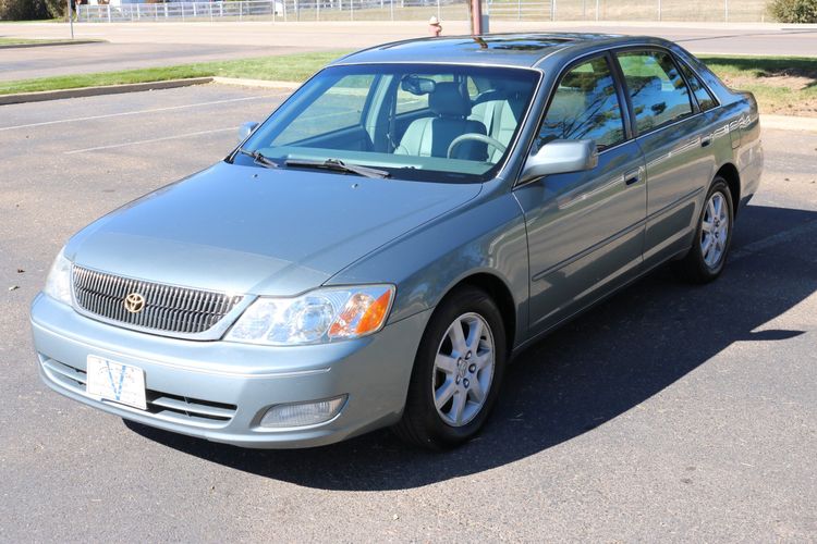 2000 Toyota Avalon XLS | Victory Motors of Colorado