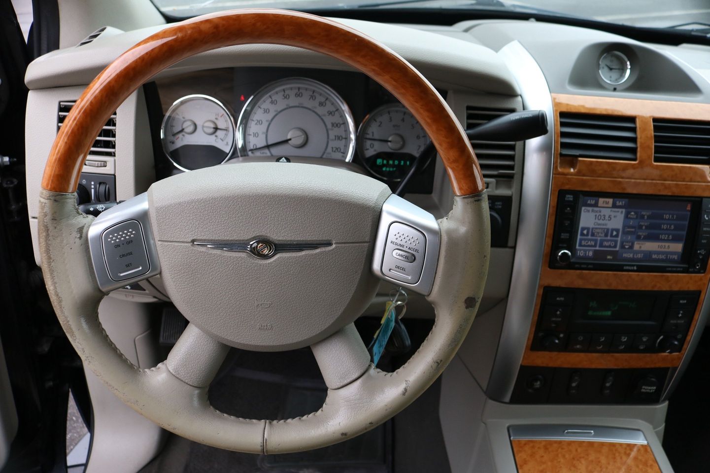 2008 Chrysler Aspen Limited | Victory Motors of Colorado