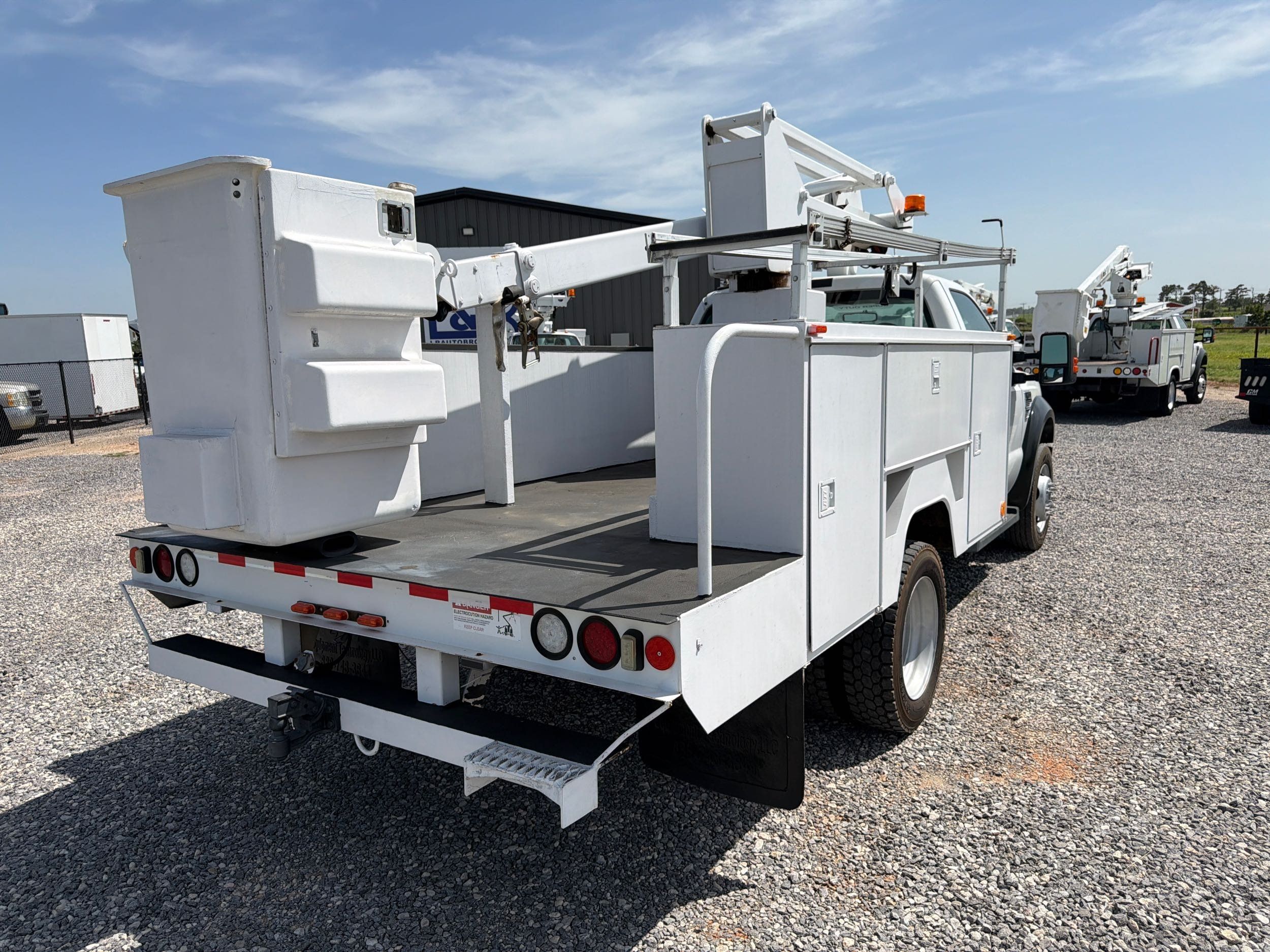 2008 Ford F-450 Super Duty Chassis Cab XLT - Photo 6