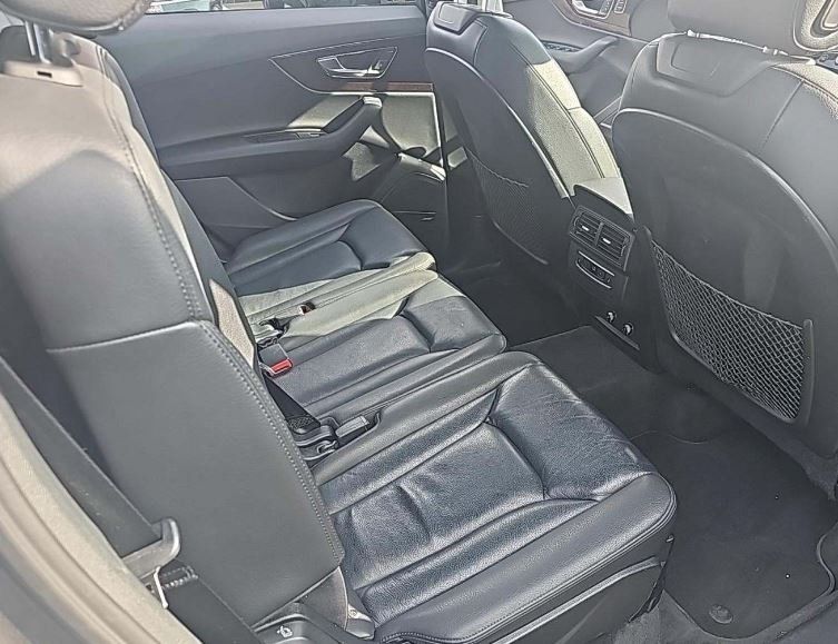 2019 Audi Q7 55 Premium Plus photo 14