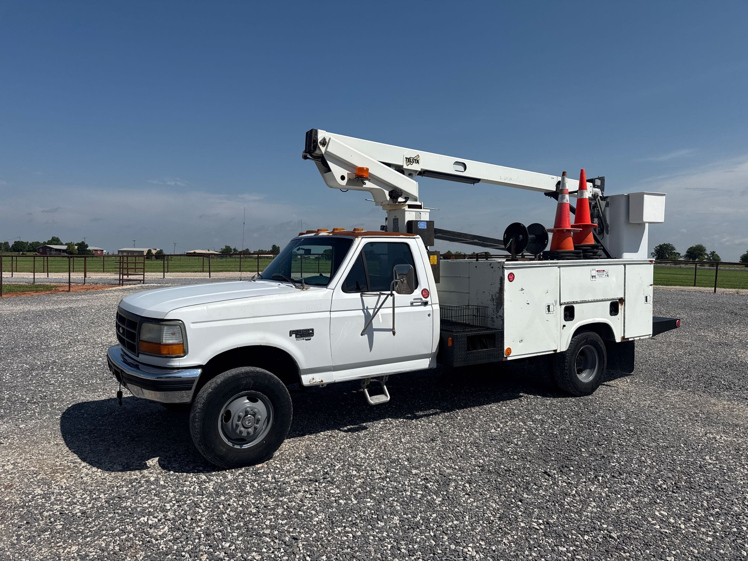 1997 Ford F-350's photo