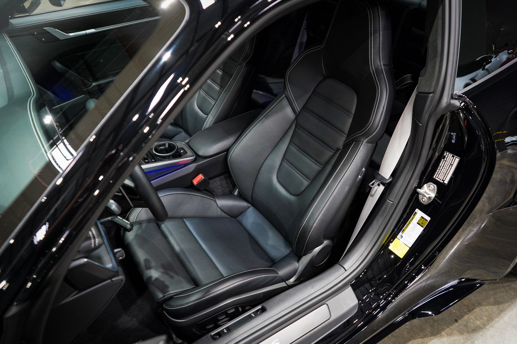 2022 Porsche 911 Turbo S photo 28