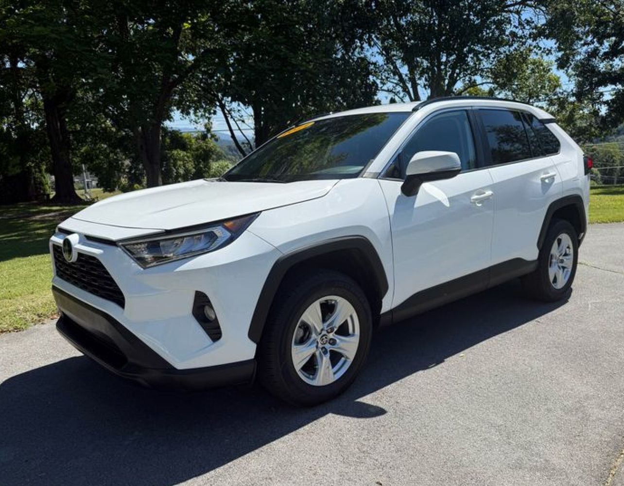 2021 Toyota RAV4 XLE photo 44