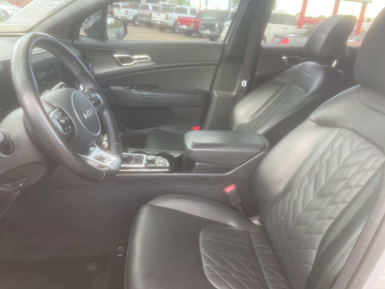2023 Kia Sportage X-Line photo 2