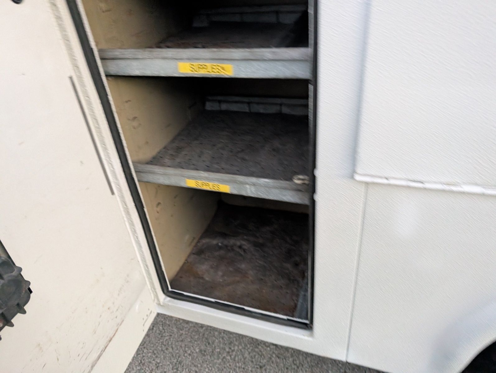 2012 Ford F-550 Super Duty 34