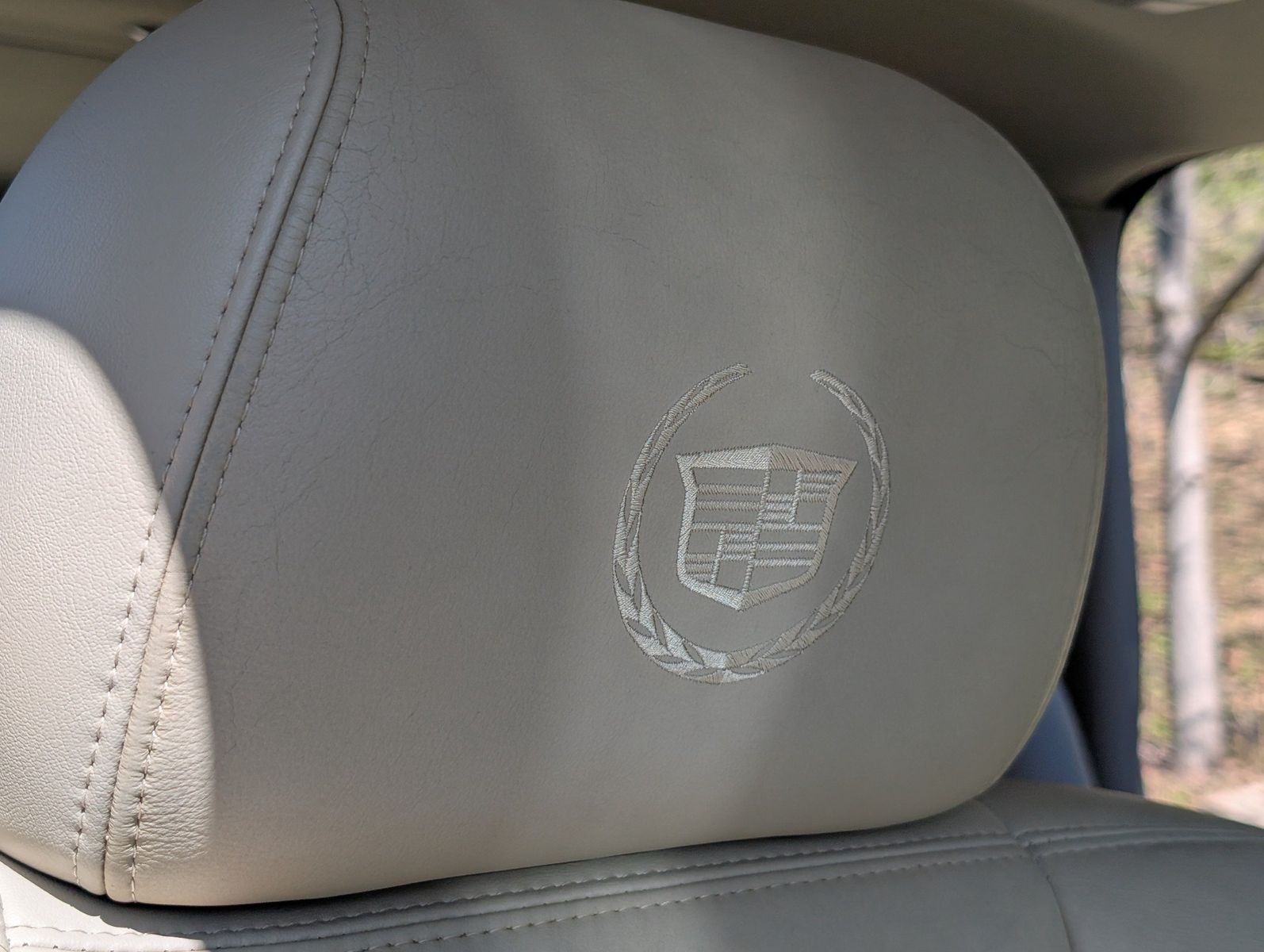 2004 Cadillac Escalade ESV 68