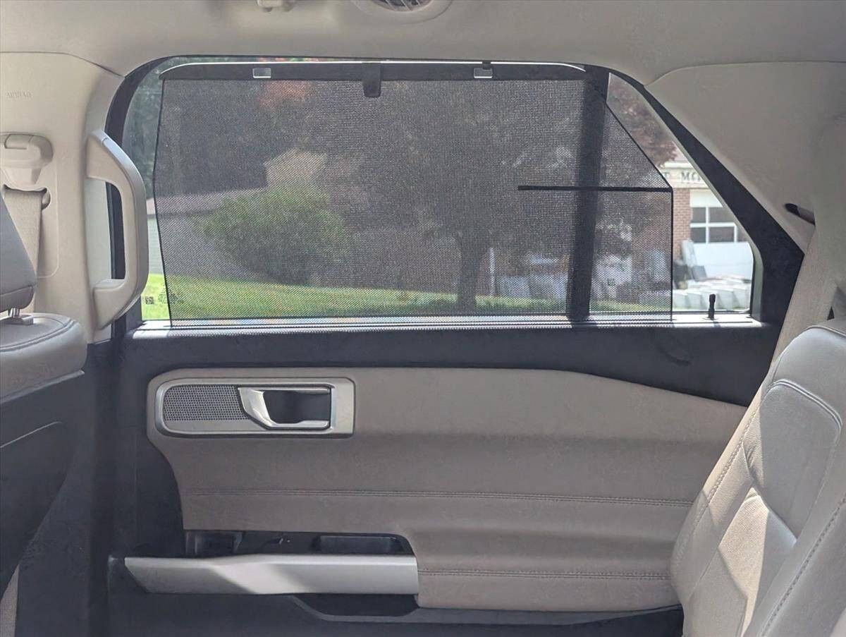 2020 Ford Explorer Hybrid Limited photo 33