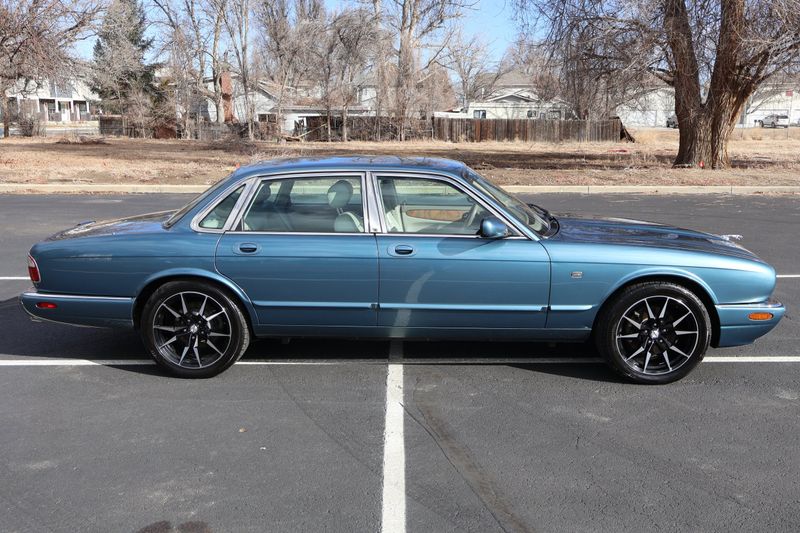 2001 Jaguar XJ-Series XJ8 | Victory Motors of Colorado