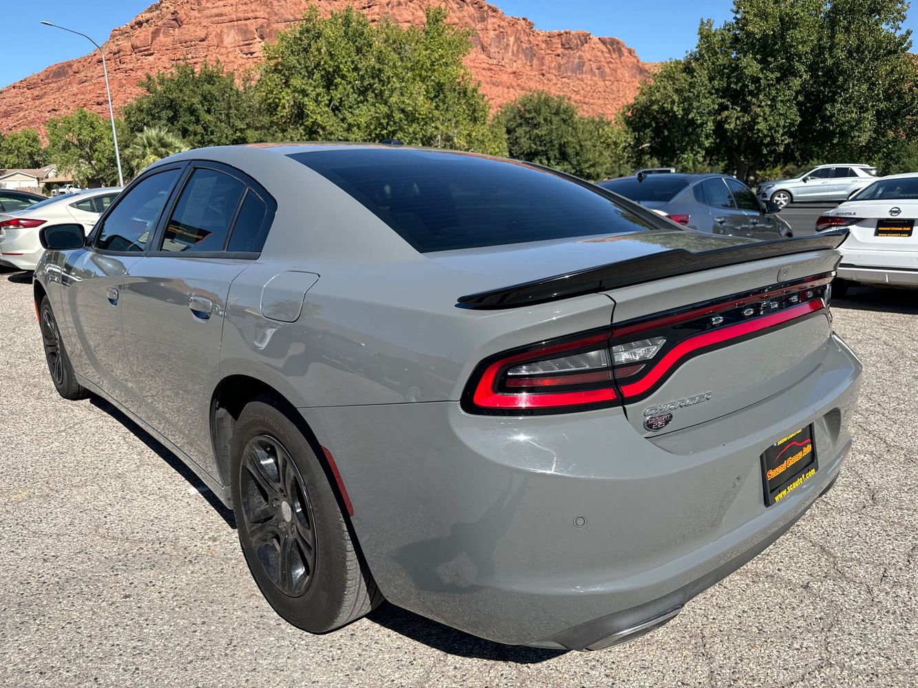 2019 Dodge Charger SXT photo 6