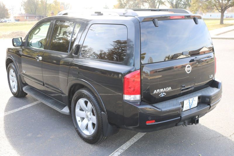 2008 Nissan Armada Photos